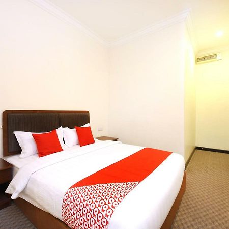 Oyo 750 Comfort Hotel Kota Kinabalu Esterno foto