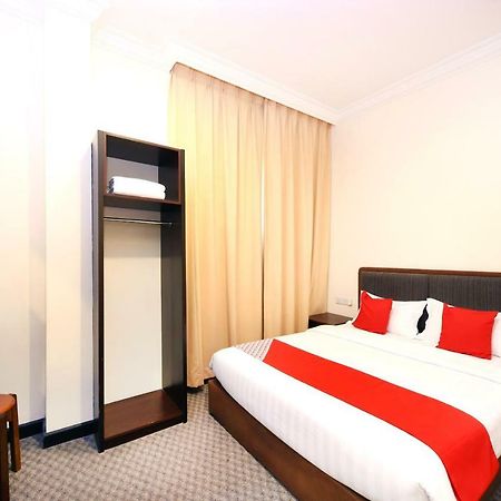 Oyo 750 Comfort Hotel Kota Kinabalu Esterno foto