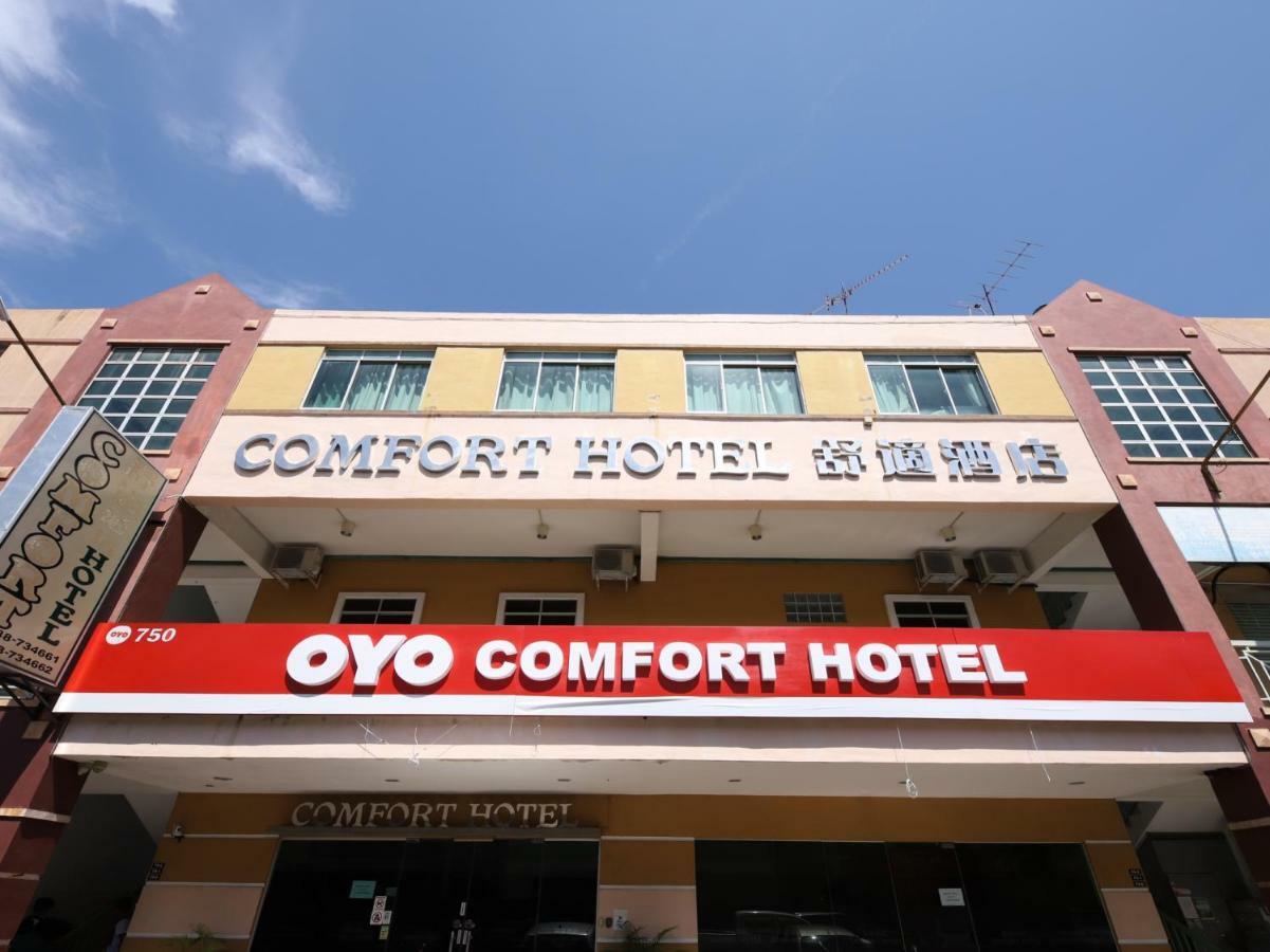 Oyo 750 Comfort Hotel Kota Kinabalu Esterno foto