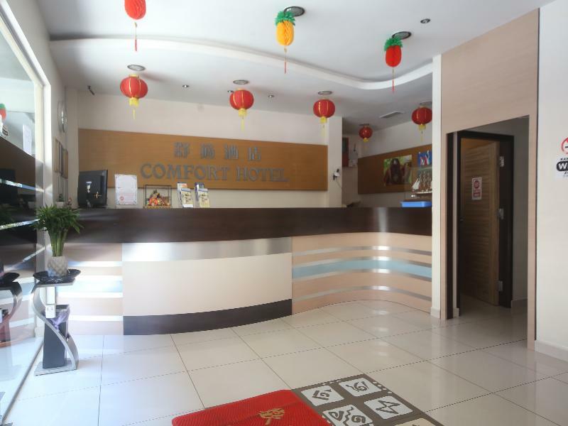 Oyo 750 Comfort Hotel Kota Kinabalu Esterno foto