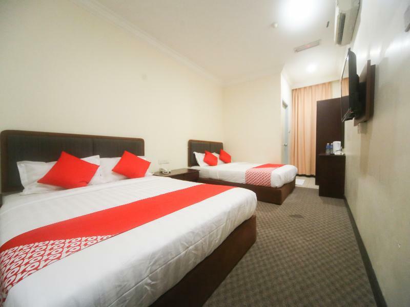Oyo 750 Comfort Hotel Kota Kinabalu Esterno foto