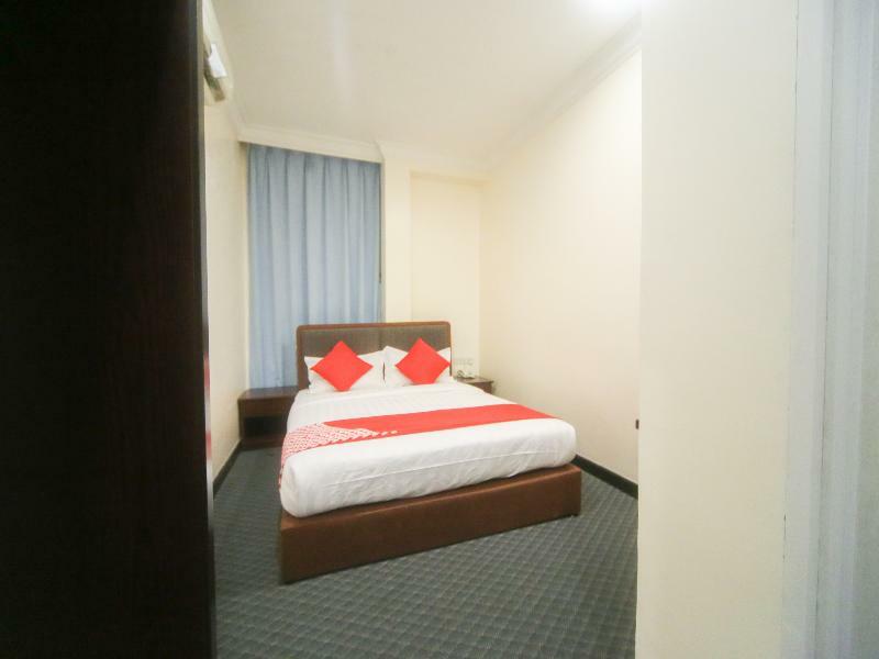 Oyo 750 Comfort Hotel Kota Kinabalu Esterno foto