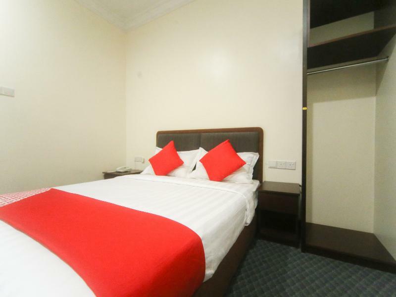 Oyo 750 Comfort Hotel Kota Kinabalu Esterno foto